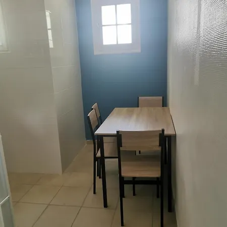 Appartement 5 , Disneyland - Parking Gratuit - Maison Des Platanes Meaux Exterior photo